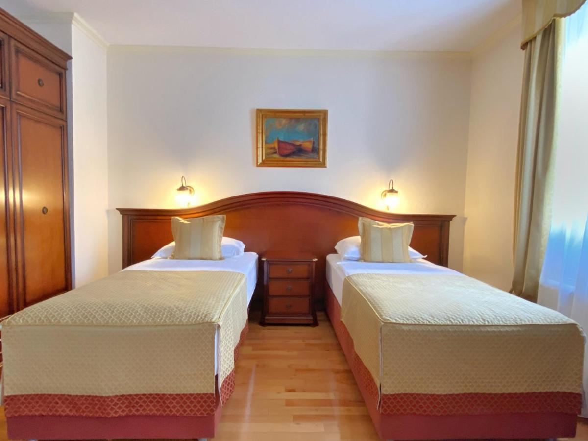 Hotel Savoy Οπατία Εξωτερικό φωτογραφία