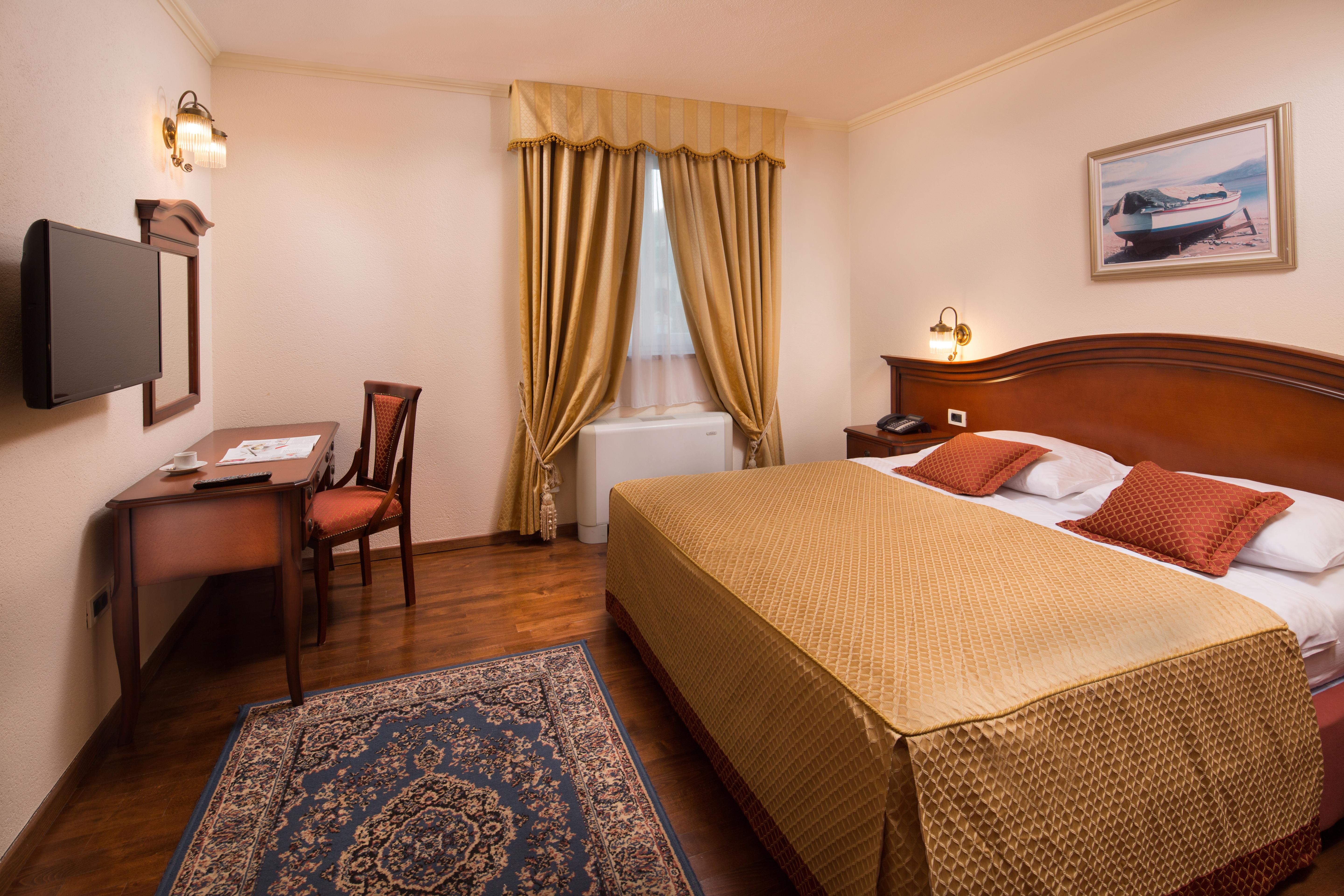 Hotel Savoy Οπατία Εξωτερικό φωτογραφία
